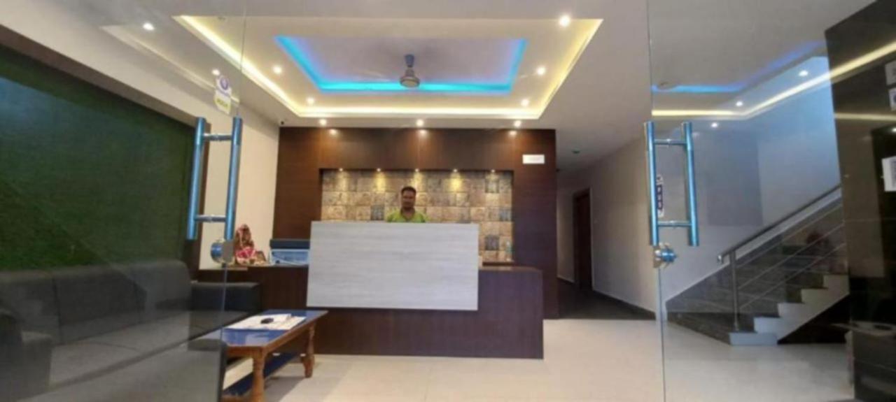 Hotel Home Town Near Golden Beach Puri Official Εξωτερικό φωτογραφία